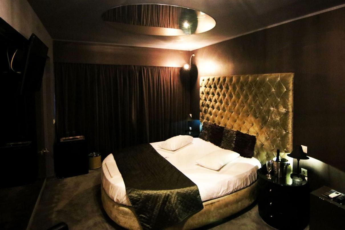 The Crystal Blue Hotel アテネ エクステリア 写真